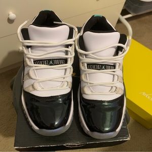 Emerald Jordan 11 Retro Low 5Y